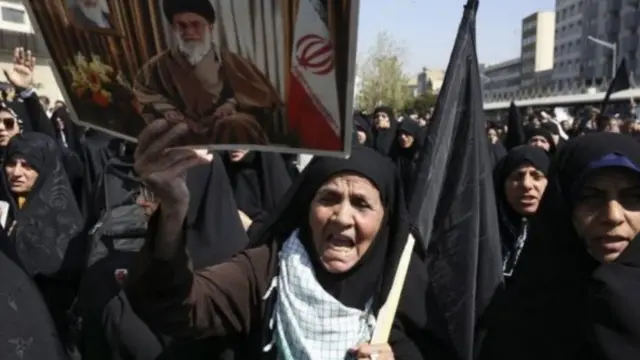 تواجه السعودية انتقادات لاذعة بشأن معالجتها للكارثة.