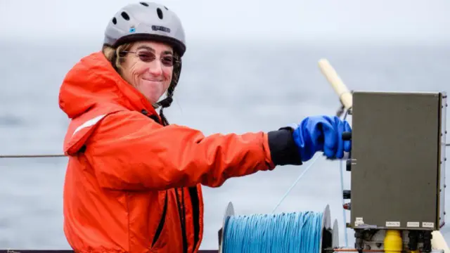 Jen MacKinnon, a cientista chefe da expedição