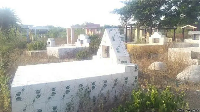 कब्रिस्तान