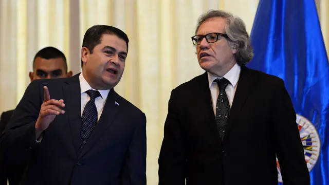 Juan Orlando Hernández, presidente de Honduras, y Luis Almagro, secretario general de la OEA (archivo)