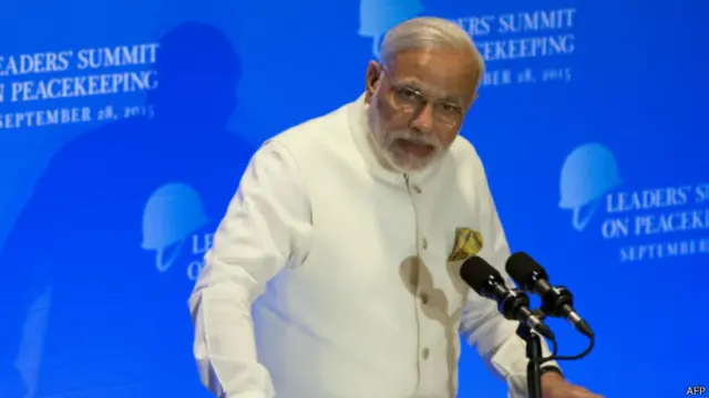 नरेंद्र मोदी