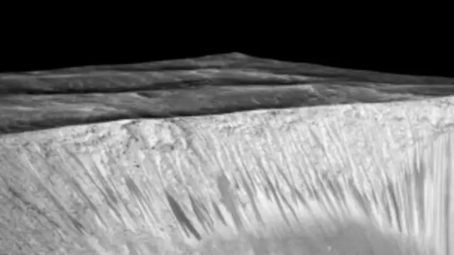 _mars_water_streaks