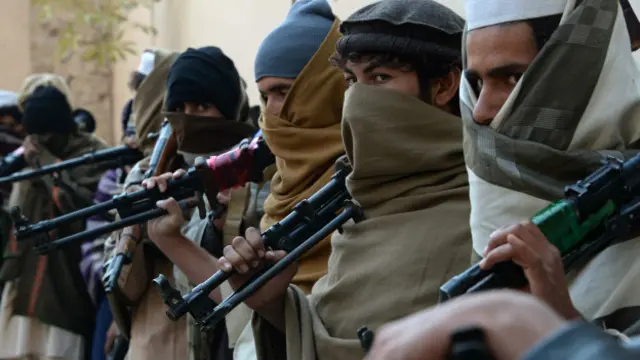 Taliban militanları dün 14 yıl aradan sonra ilk kez Afganistan'da bir eyalet başkentinde kontrolü ele geçirmişti. 