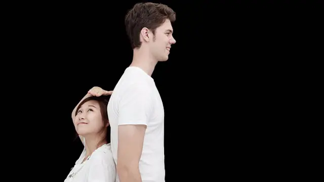 Низенькая и высокий