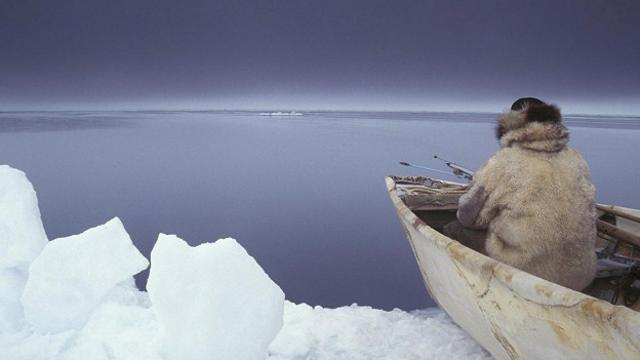 Эскимос в лодке