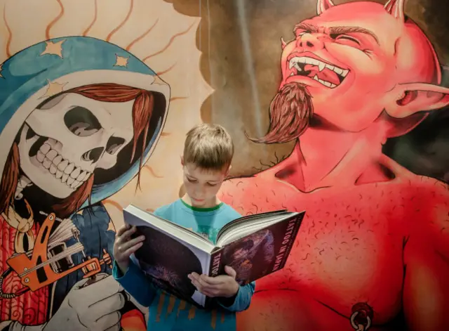 На Франкфуртской книжной ярмарке съезжаются тысячи издательств из более сотни стран