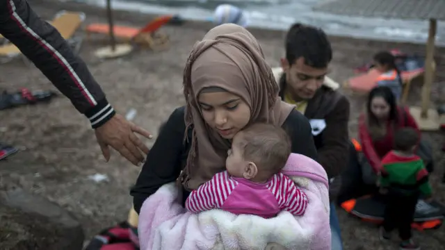 په سوریه کې د روانې پنځه کلنې جګړې پرمهال لږترلږه ۲۵۰ زره کسان وژل شوي او تر ۱۱ میلیون ډېر بې کوره شوي دي.