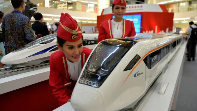Proyek high-speed rail atau kereta cepat yang sudah banyak diberitakan tiba-tiba berhenti.