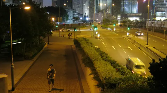 香港行政长官办公室外的龙和道（28/9/2015）