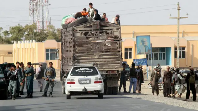 د ملګري ملتونو د معلوماتو له مخې، تراوسه ۶۰۰۰ کسان د سر له وېرې له ښاره وتلي او نورو خوندي سیمو ته تللي دي.