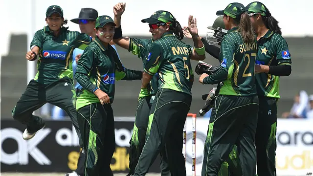 پاکستان کی خواتین کرکٹ کی ٹیم نے بنگلہ دیشی خواتین کرکٹ کی ٹیم کے خلاف پہلا ٹی ٹوئنٹی میچ 29 رنز سے جیت لیا