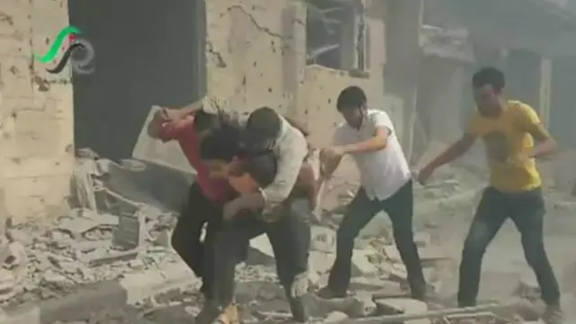 Los rebeldes sirios publicaron imágenes de los ataques.