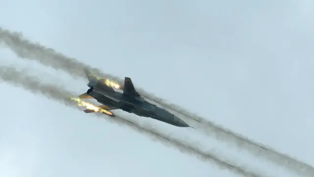 د روسیې الوتکو حمص او هما ولایتونو کې د بشارالاسد حکومت پر مخالفانو بریدونه کړي دي