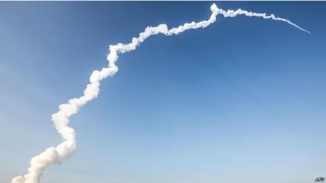 اس سیٹلائٹ کو آسٹریلیا کے براڈ بینڈ صارفین کے لیے ایک ’بڑی اُمید‘ قراردیاگیا ہے