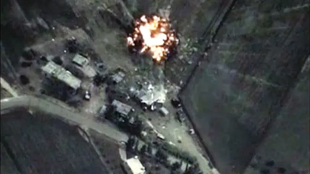 Máy bay Nga ném bom tại Syria trong đợt không kích bị Nato phản đối