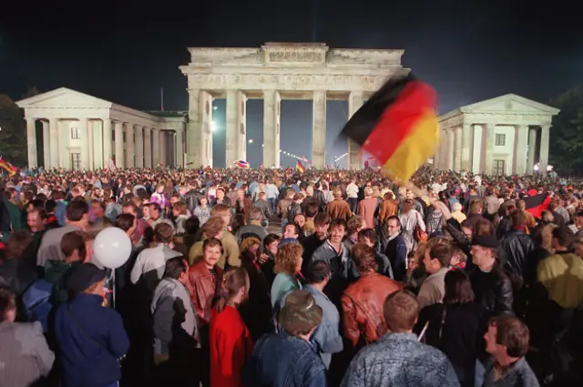 Празднование объединения Германии в Берлине 3 октября 1990 года