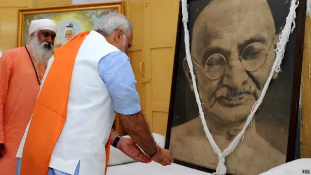 मोदी और गांधी