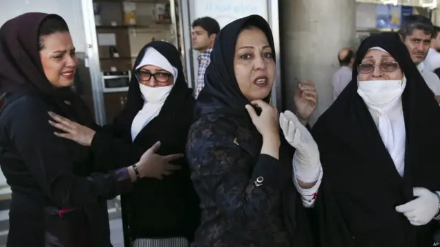 Keluarga jemaah haji Iran