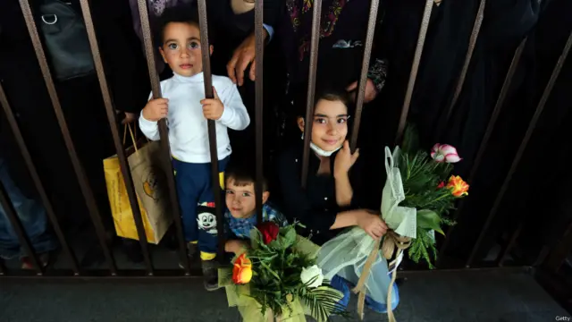 Keluarga jemaah haji Iran