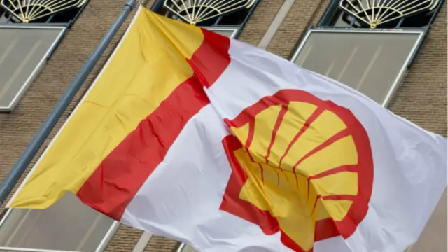 Azərbaycandakı İnam yatağında 5 faizlik paya sahib olan Shell şirkəti 2016-cı ilin iyul ayında ölkəni rəsmən tərk etdiyini açıqlayıb