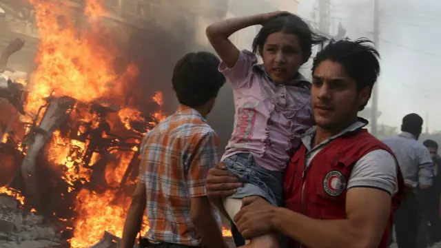 Conflito na Síria já deixou 200 mil mortos e 4 milhões de refugiados desde 2011