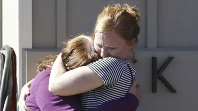 Penembakan terjadi di Umpqua Community College di Roseburg, sebuah daerah pedesaan sekitar 280 kilometer sebelah selatan ibu kota Negara Bagian Oregon, Portland.