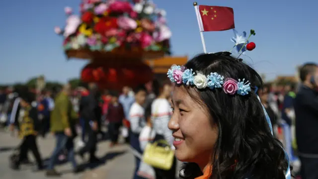 德国《商报》掌握的数据显示，2015年中国人办理的德国签证数量达40万张。