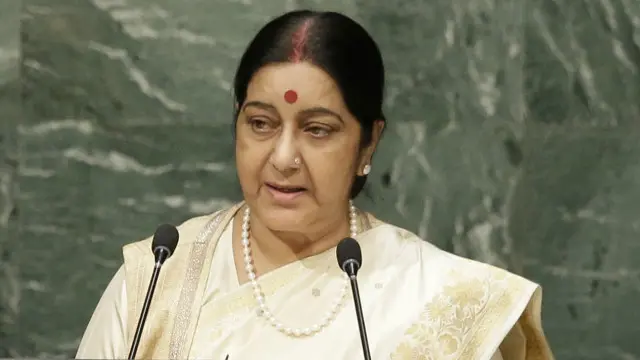 بھارتی وزیرِ خارجہ شسما سوراج بھی اس کانفرنس میں شرکت کے لیے منگل کو پاکستان پہنچ رہی ہیں