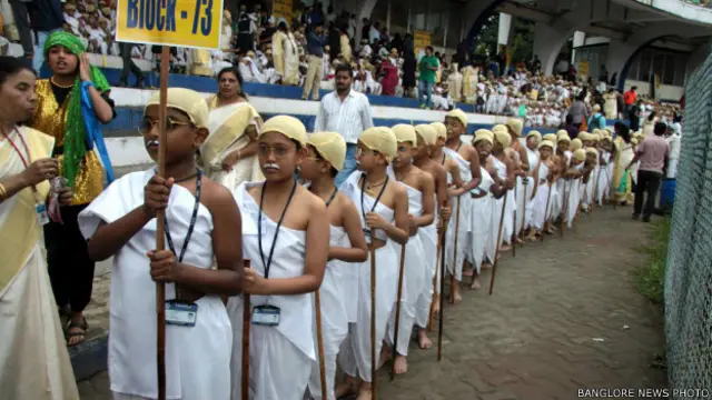 गांधी जयंती पर विश्व रिकॉर्ड