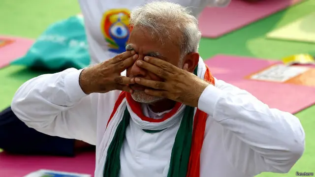 नरेंद्र मोदी, योग