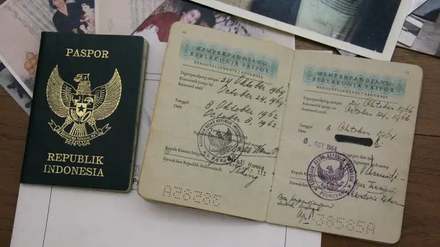 Paspor Gatot yang "dihitamkan".