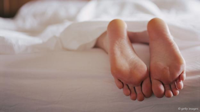 高个子男人可能在床上遇到麻烦（不仅仅因为他们霸占所有床单）（图片来源：Getty Images）