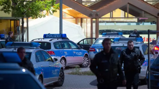 Полицейские