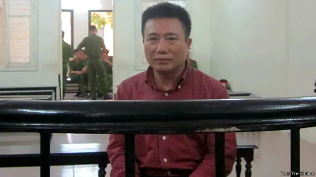 Việc cho xét xử công khai cựu nhà báo trực thuộc Bộ Ngoại giao Việt Nam làm gián điệp cho Trung Quốc đang gây bàn luận nhiều.