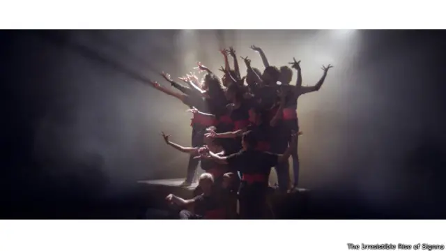 'දැනට එක්තරා විදියක dialogue based theatre එක, සංවාදය මූලික කොටගත් නාට්ය කලාව තමයි වැඩි වශයෙන්ම ප්රචලිත සහ ජනප්රිය සහ වැඩියෙන්ම සම්භාවනාවට පාත්ර වන නාට්ය ප්රවර්ගය බවට පත්වෙන්නේ'