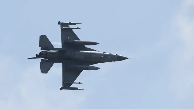 پاکستان کے علاوہ ترکی سمیت کئی دوسرے ملکوں کے پاس ایف سولہ طیارے ہیں