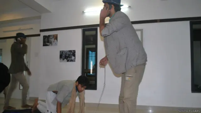 नुक्कड़ नाटक