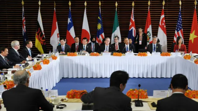 Tổng thống Hoa Kỳ Barack Obama hội đàm với lãnh đạo các thành viên tham gia TPP tại Đại sứ quán Hoa Kỳ ở Bắc Kinh tháng 11/2014