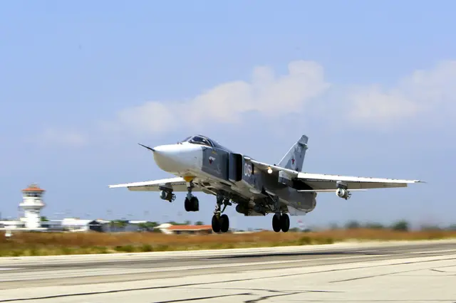 Phi cơ SU-24 của Nga
