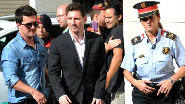 Messi no irá a prisión por evasión fiscal, pero piden 18 meses de cárcel  para su padre - BBC News Mundo