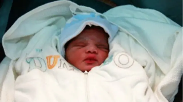 La operación se llama Sofía por un bebé que nació en una fragata alemana en agosto tras el rescate de la madre, de origen somalí.