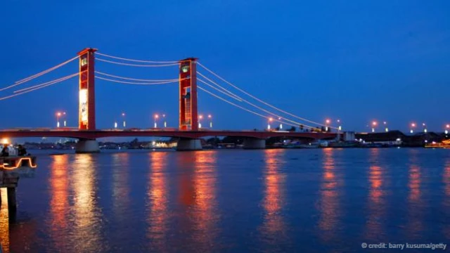 印尼南蘇門答臘省巴鄰旁（圖片來源：Barry Kusuma/Getty)