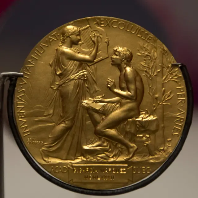 Медаль Нобелевской премии по литературе