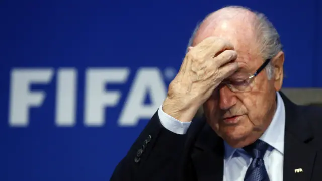 Ông Blatter vẫn bác bỏ các cáo buộc tham nhũng