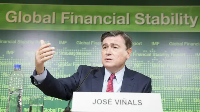 فينالز يقول أن الشركات والمصارف تلجأ إلى الاقتراض المفرط