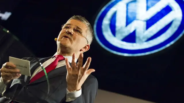 رئيس شركة فولكس فاغن مايكل هورن قال إنه علم بالغش في انبعاث العادم العام الماضي