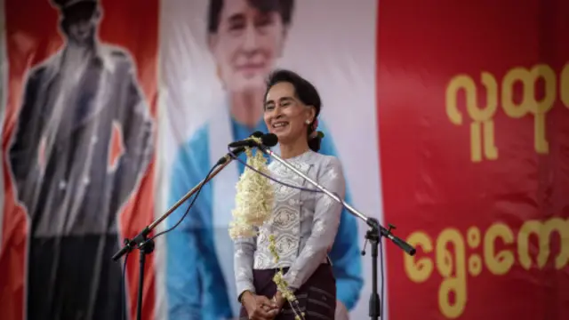 Bà San Suu Kyi 