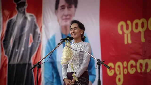 昂山素季在仰光演说