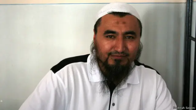 Рашод Камолов ўзининг айбсиз эканлигини таъкидлайди