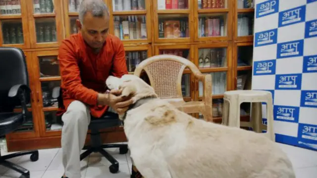 سومناتھ بھارتی کی اہلیہ نےالزام عائد کیا تھا کہ ’ڈان‘ اپنے مالک کی ایما پر انھیں کاٹنا چاہتا تھا